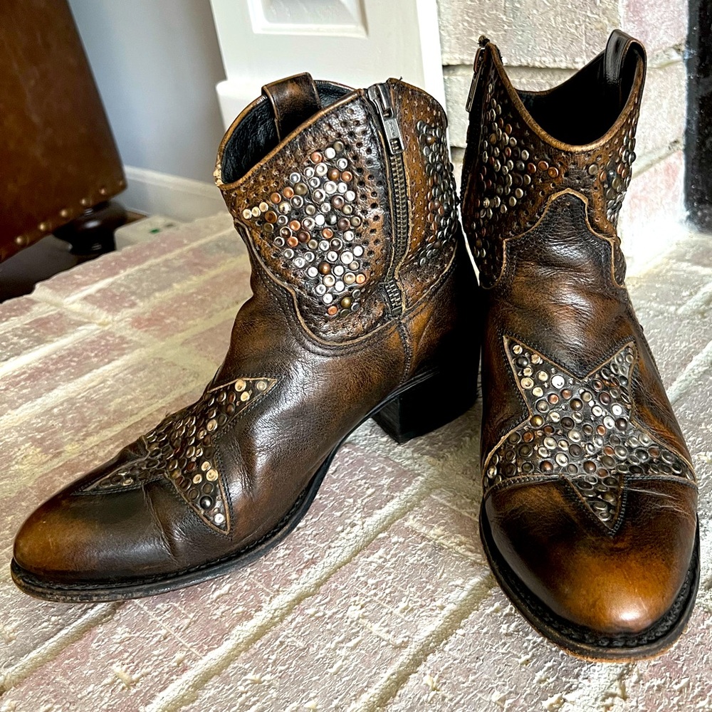 Star studded Frye boots